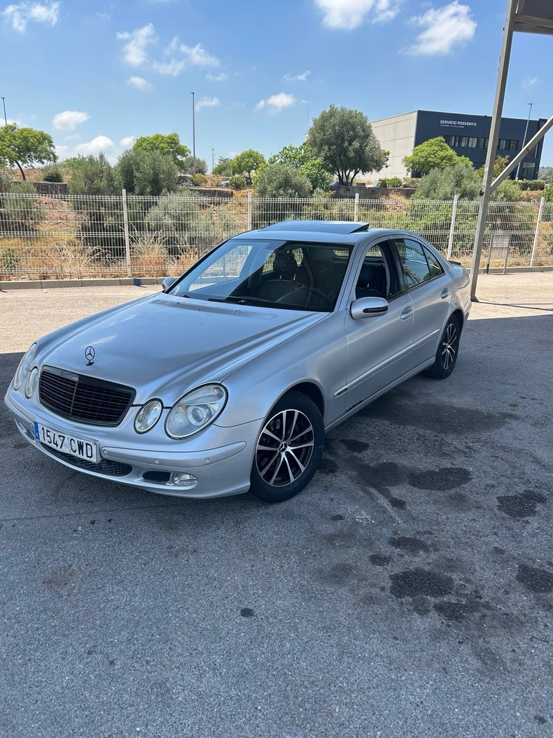 Mercedes-Benz Clase E 2003 - foto 1