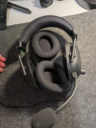 Auriculares Razer BlackShark V2 + Tarjeta Sonido