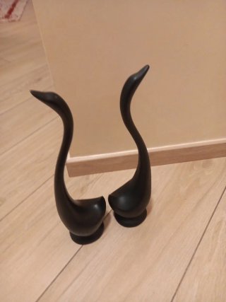 Coppia cigni in legno ebano nero