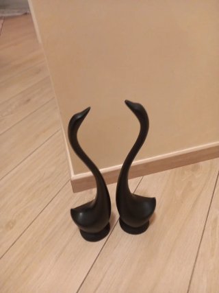 Coppia cigni in legno ebano nero