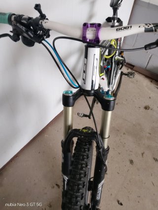 Bicicleta GT Doble Suspensión