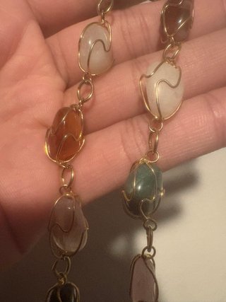 Collar de piedras naturales