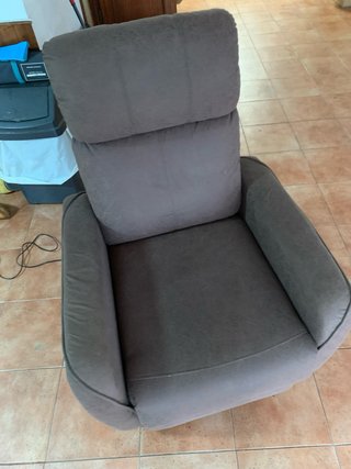 Sillón elevador eléctrico marron
