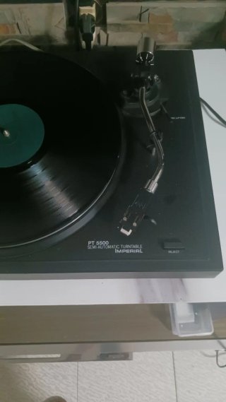 Tocadiscos Imperial PT5500 Semi-Automático Negro