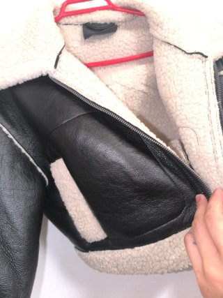 Chaqueta efecto piel con borreguito. Size S-M