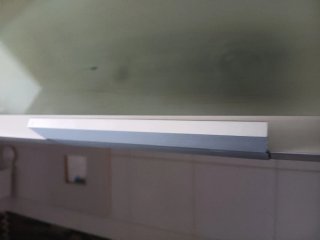 Puerta vitrina cocina cristal y metal