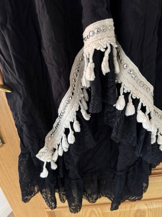 Vestido negro largo con encaje