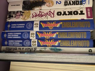 3 tomos del manga Dragon Quest Emblem of Roto