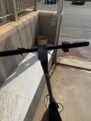 Patinete eléctrico casi nuevo