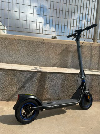 Patinete eléctrico casi nuevo