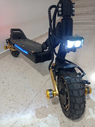 Se vende patinete eléctrico ENIYRID ES1.