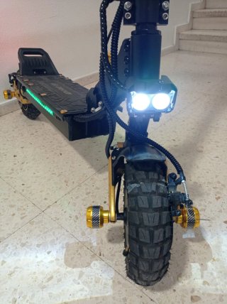 Se vende patinete eléctrico ENIYRID ES1.
