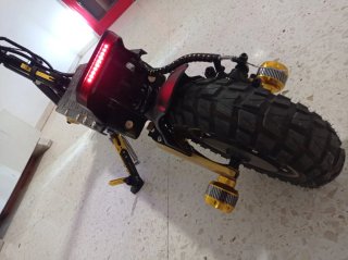 Se vende patinete eléctrico ENIYRID ES1.