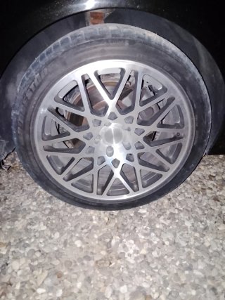Llantas de aleación 245/40/ZR19 se cambian