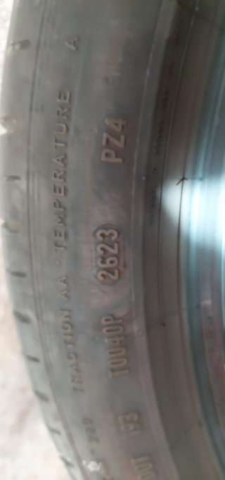 2 Neumáticos Pirelli 245/40 R20 99Y