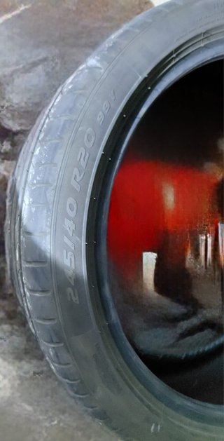 2 Neumáticos Pirelli 245/40 R20 99Y