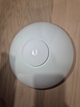 Punto Acceso Ubiquiti UniFi AP AC PRO