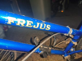 Bicicleta infantil azul