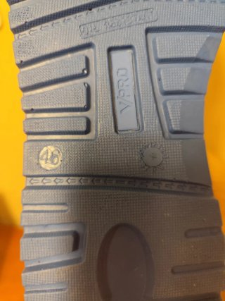 Deportivas Negras y Azules