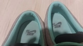 Zapatillas Nike SB grises y turquesa