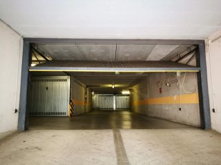 Box auto in  autorimessa a S. Giacomo