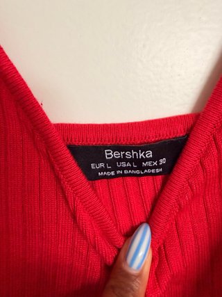 Top rojo de tirantes Bershka - Talla L