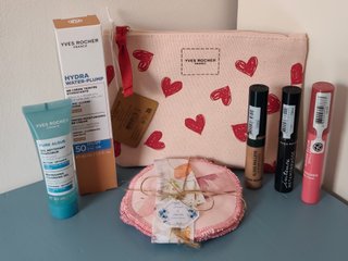 Set Yves Rocher BB Cream, Gloss, Mascara, Rossetto