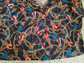 Camisa vintage estampado cadena manga corta