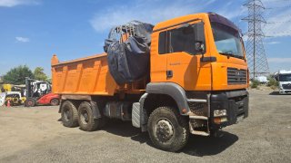Camión Dumper Man 33.360 6x6