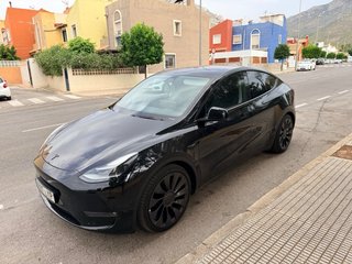 Tesla Model Y Performance 0-100 en 3,7s Garantia