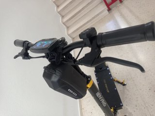 Patinete Eléctrico IENYRID ES1 EN PERFECTO ESTADO