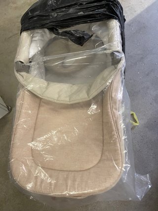 Carrito de bebé Britax color beige