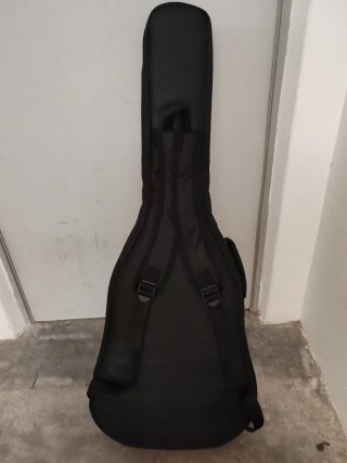 Guitarra Clásica Yamaha C40 + Funda