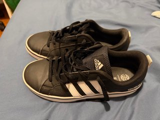 Zapatillas Adidas Clásicas Caballero Negras