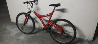 Bicicleta de Montaña Roja RACER