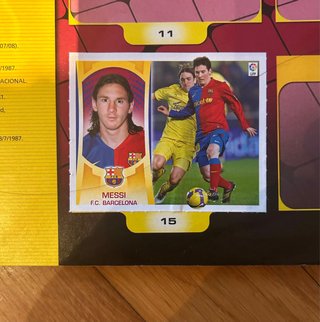 Entrada histórica,cromo y carta gradeada Messi
