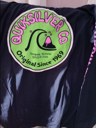 Camiseta Quiksilver Negra Manga Larga Talla XS