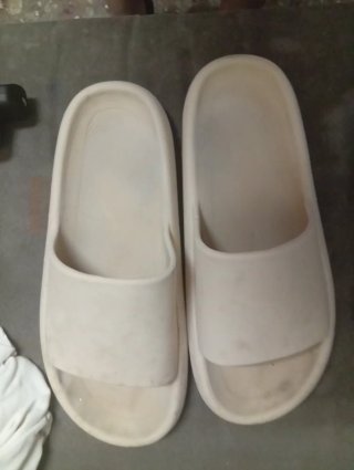 Chanclas de goma talla 46