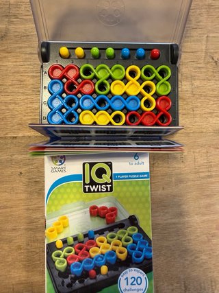 Juego IQ Twist • Smart Games