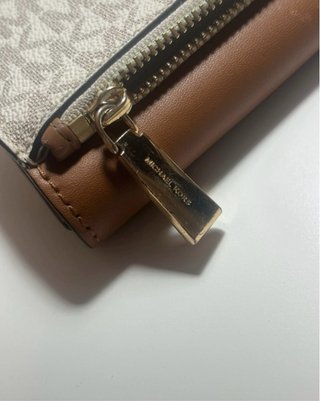 Cartera Michael Kors Beige y Marrón
