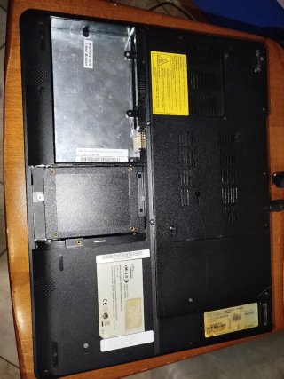 Fujitsu Siemens Amilo Pi funzionante