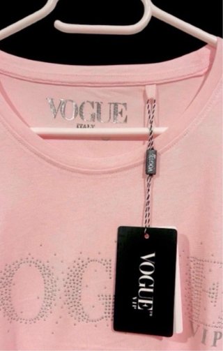 Tallas S / M / XL. Camiseta VOGUE VIP