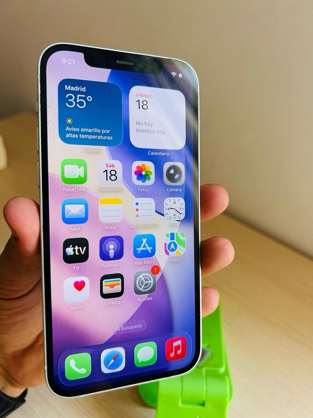 iPhone 12 64GB 78% Batteria