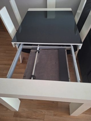 Mesa madera con 6 sillas a juego