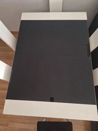 Mesa madera con 6 sillas a juego