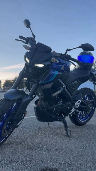 Yamaha MT-125 2024 Negra/Azul