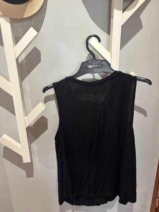 Camiseta sin mangas Bershka mariposa M