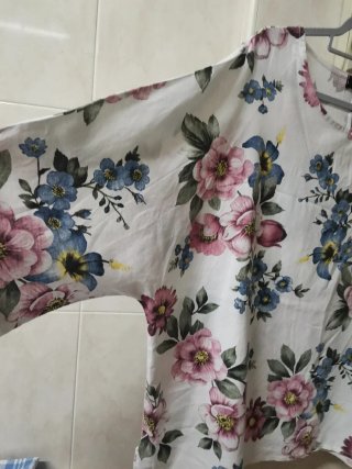 Blusa Estampada Flores Algodón Talla L