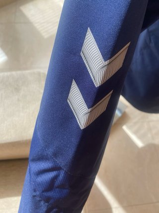 Chaqueta Hummel azul sin estrenar