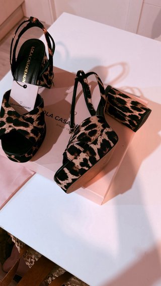 Sandalias Lola Casademunt Leopardo